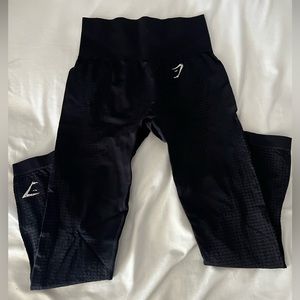 small black gym shark black leggings